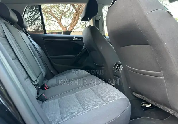 Volkswagen Golf 1.4 TSI 5 Door 2012 Nyeusi - 1
