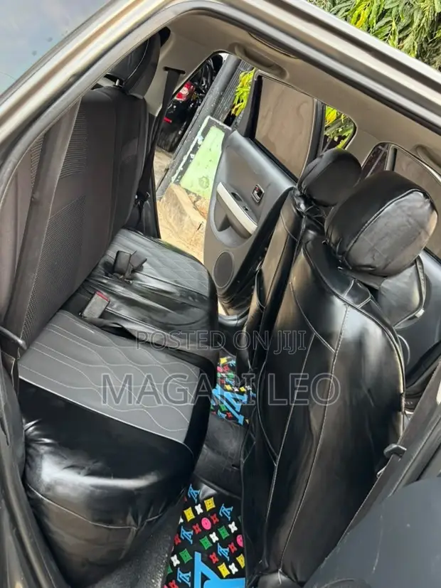 Toyota IST 2005 Gray - 1