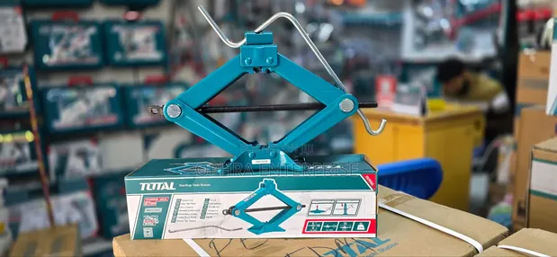 Total Industrial Scissor Jack - 2 Ton - 1