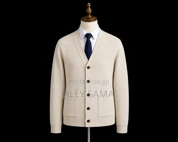 Sweater ya Bluu ya Wanaume - 1