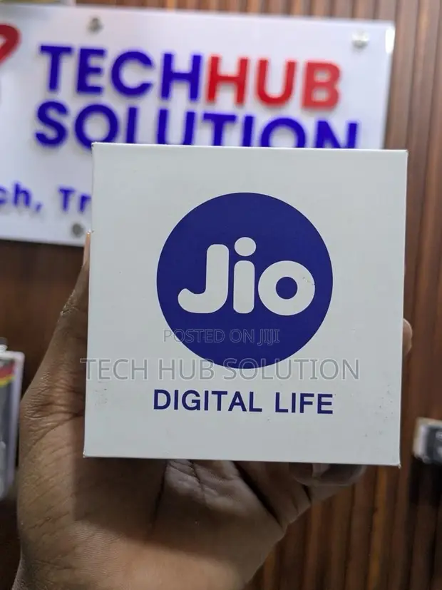 Jio Pocket MiFi Portable 4G WiFi Router - 1