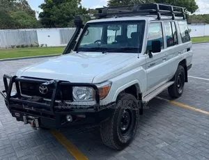 Toyota Land Cruiser LX 2020