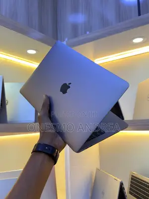 Apple MacBook Pro 2020 13.3" Intel Core i5, 16GB RAM, 512GB SSD