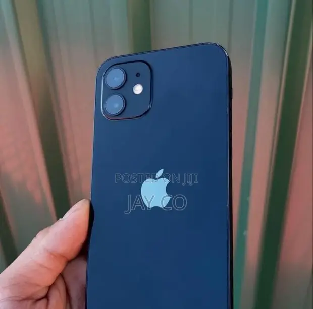 Apple iPhone 11 64GB Black - 1