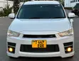 Mitsubishi Outlander 2012 White - 1