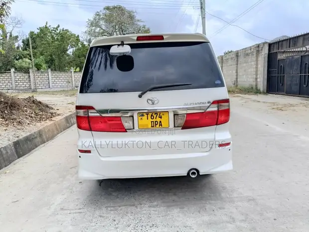 Toyota Alphard 2006 White - 1