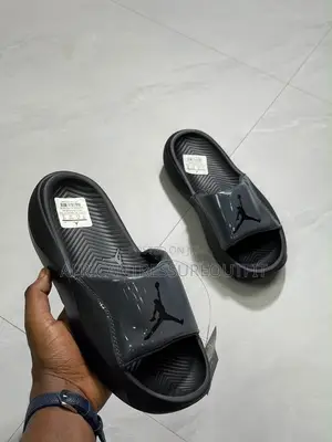 Jordan Break Slides Collection