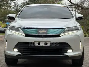 Toyota Harrier 2018 Pearl White
