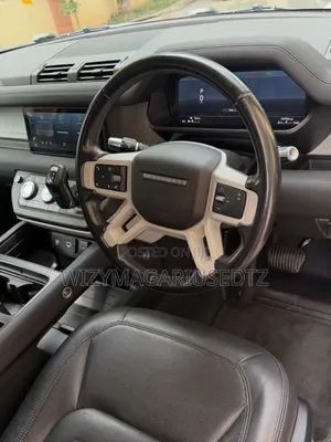Land Rover Defender 110 D300 2022 Green