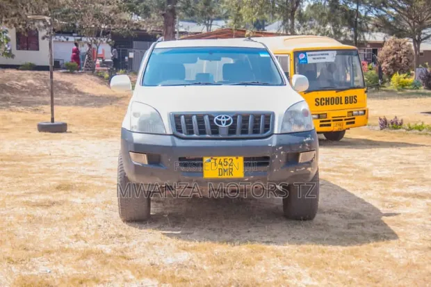 Toyota Land Cruiser Prado 2006 Off White - 1