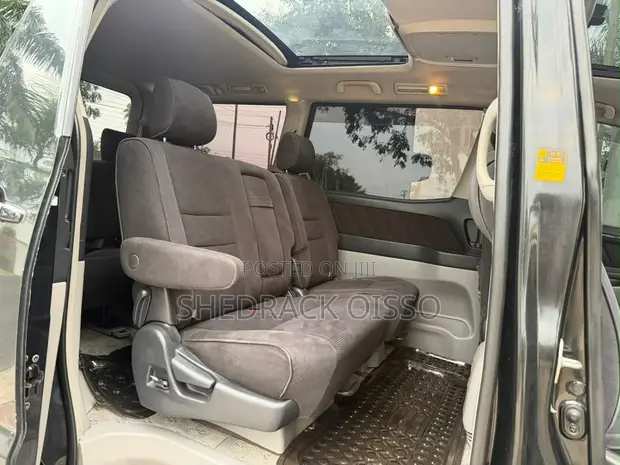 Toyota Alphard 2007 Black - 1