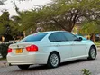 BMW 3 Series 2009 Nyeupe - 3