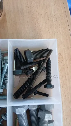 High Tensile Hex Bolt Grade 8.8 (25kg Bag)