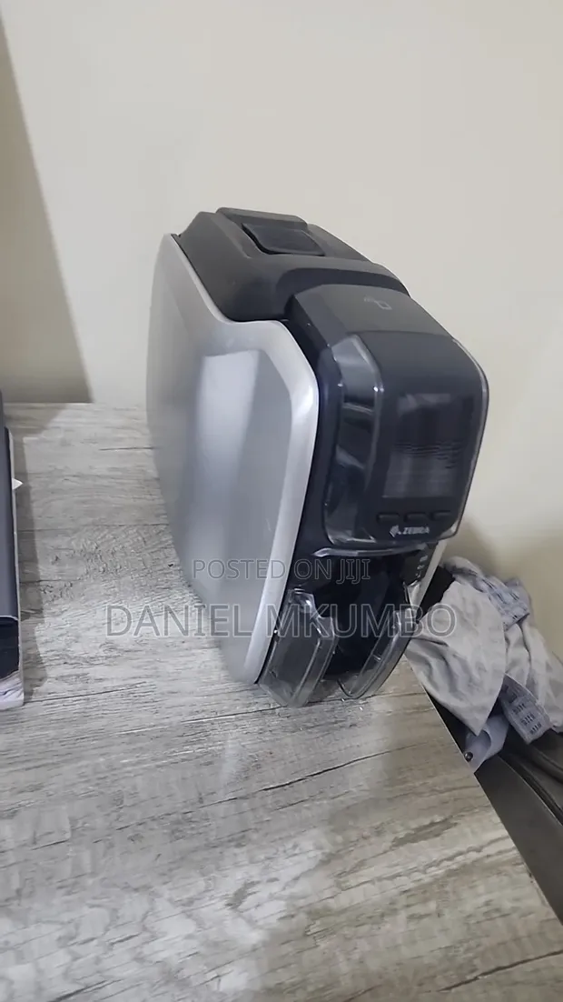 Zebra ZC300 ID Card Printer - 1