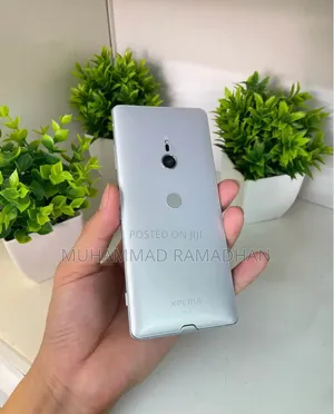 Sony Xperia XZ3 64GB White