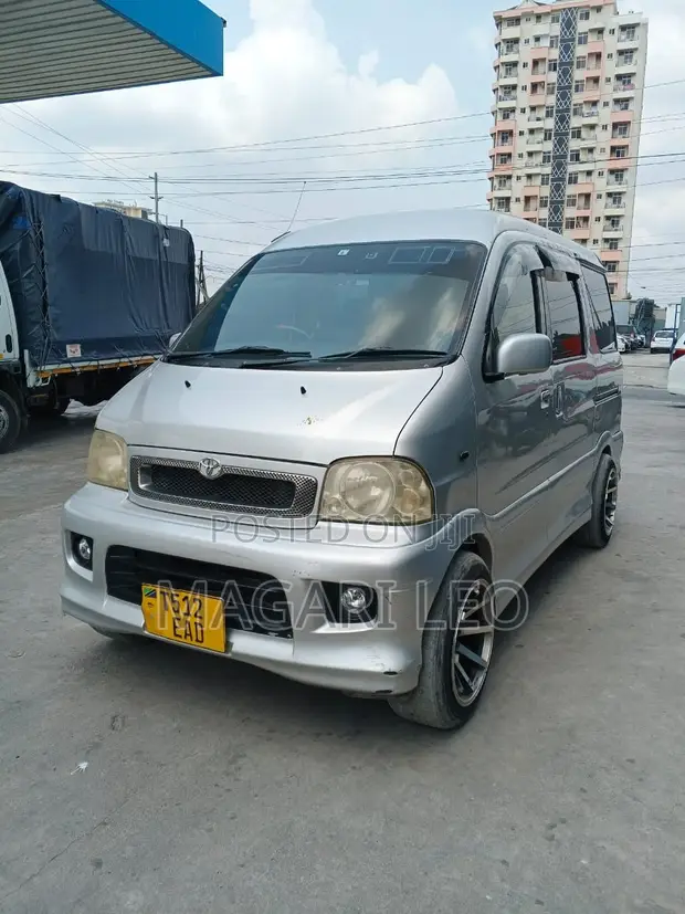 Toyota bB 2008 Silver - 1