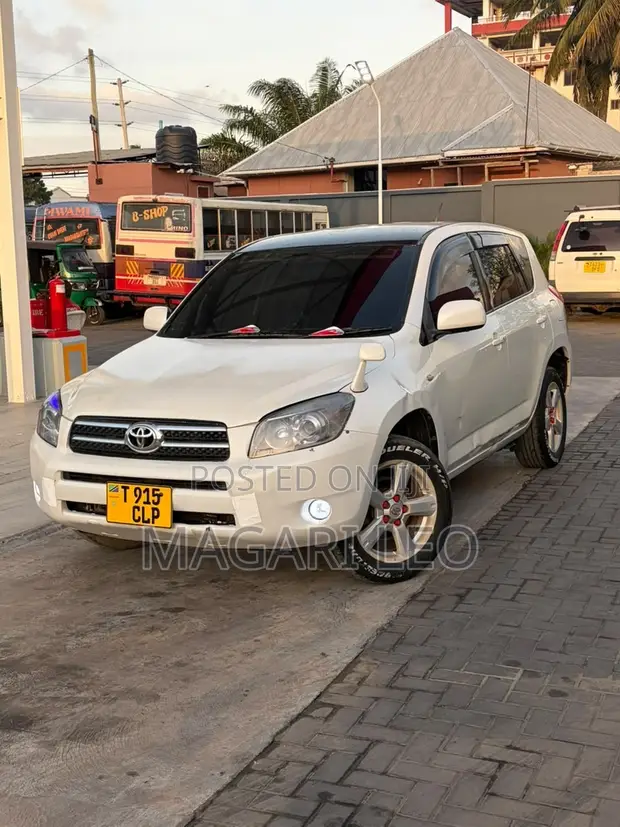 Toyota RAV4 2.4 2008 Pearl - 1