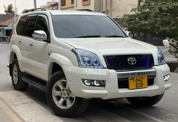 Toyota Land Cruiser Prado 2005 White - 1