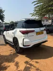 Toyota Fortuner 2020 Nyeupe - 4