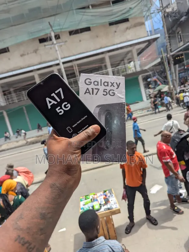 New Samsung Galaxy A17 5G 256GB - 1