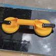 Kishikilia Vioo na Vigae - 1