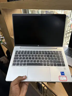 Laptop HP ProBook 440 G8 - Core i7, 8GB RAM, 512GB SSD