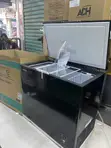 Hisense 250L Chest Freezer - Black - 2