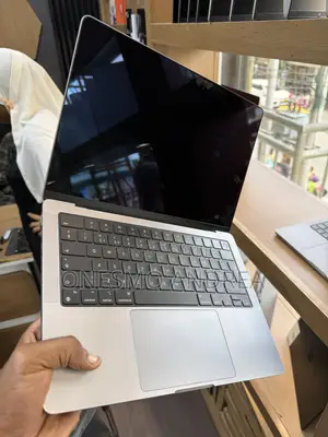 Apple MacBook Pro 2020 M1 16GB RAM 256GB SSD