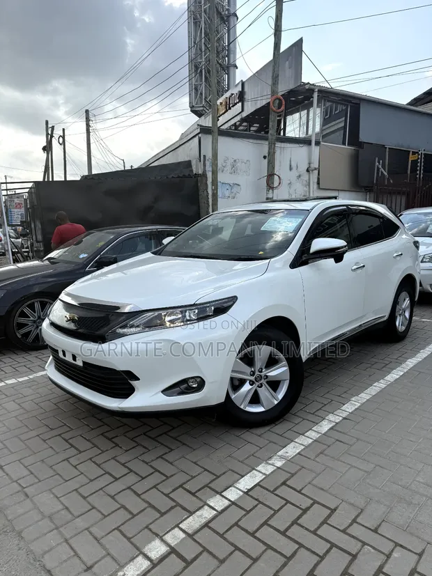 Toyota Harrier 2015 Pearl White - 1