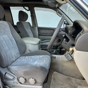 Toyota Land Cruiser VX Limited 2000 Beige
