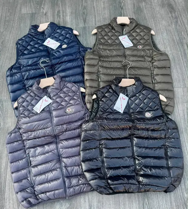 Moncler Tibb Gilet Nyeusi ya Kiume - 1