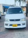 Toyota Noah SR40 2001 - 1