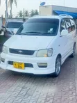 Toyota Noah SR40 2001 - 3