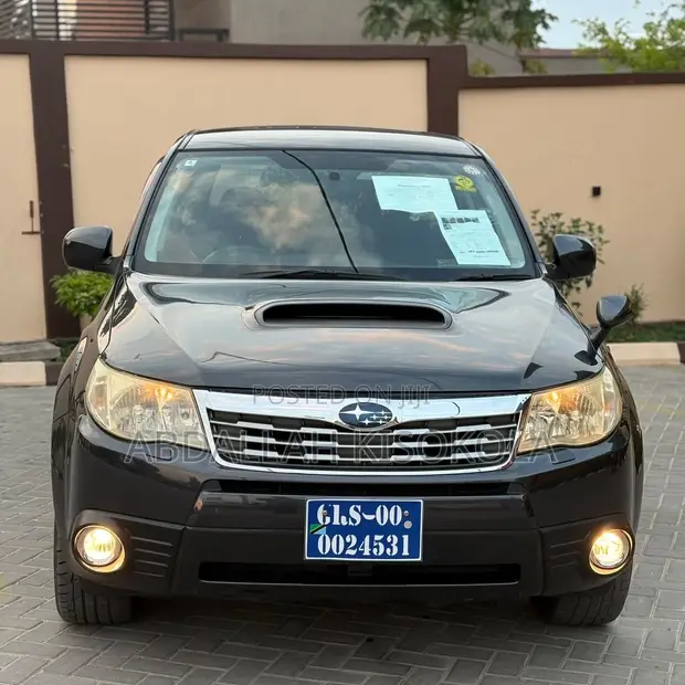 Subaru Forester 2.0D X 2009 Nyeusi - 1