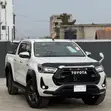 Toyota Hilux 2023 Pearl - 3