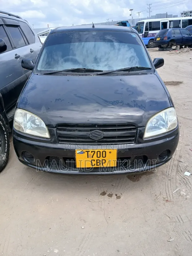 Suzuki Swift 2003 Nyeusi - 1
