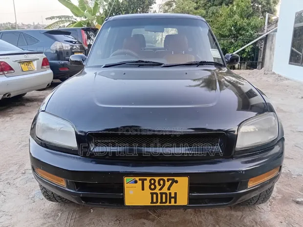 Toyota RAV4 1999 Black - 1