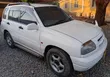 Suzuki Escudo 2003 White - 3