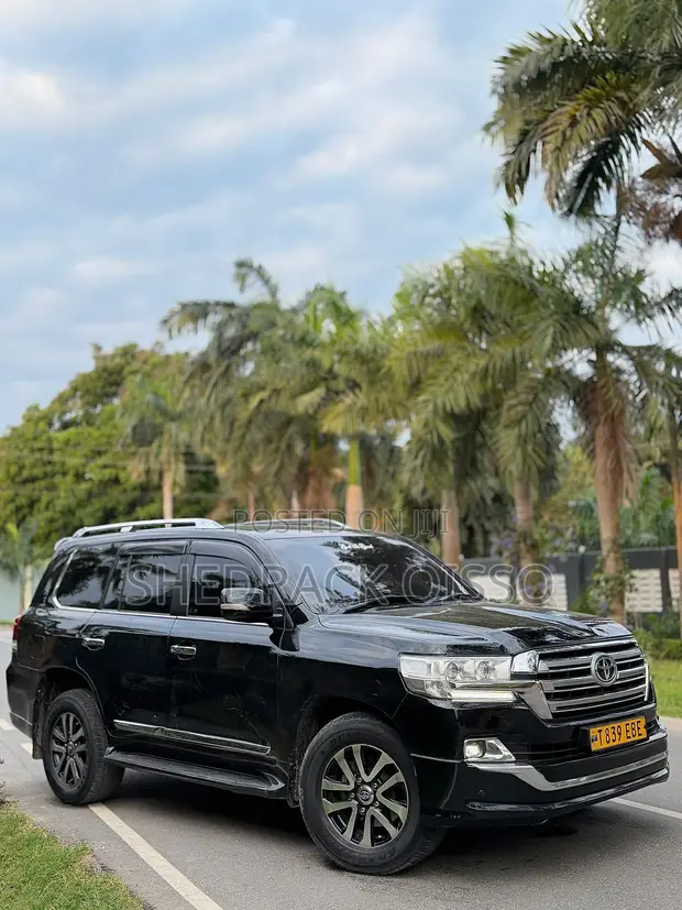 Toyota Land Cruiser 2014 VX.R - 1
