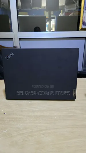 Laptopi ya Lenovo ThinkPad X1 Carbon - Intel Core i5, 8GB RAM, 256GB SSD