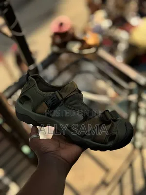 Men's New Design Leather Sandals