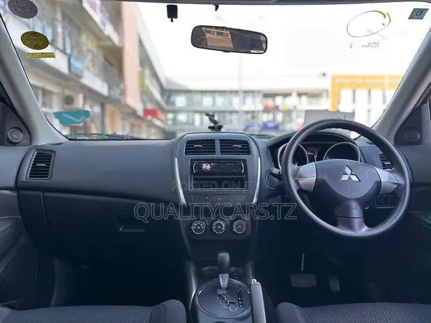 Mitsubishi RVR 2010 Silver - 1