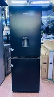 Hisense Nyeusi ya Freezer Chini - 1