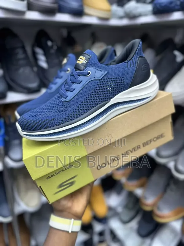 Official Lightweight Sneakers - Brand New - 1
