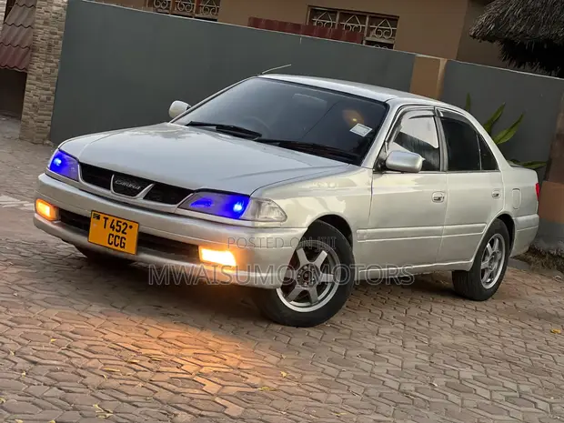 Toyota Carina 1999 Silver - 1