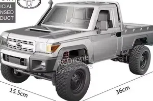 Toyota Land Cruiser LC79 RC Rock Crawler 1/12