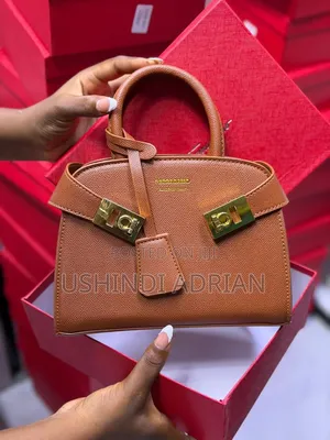 Elite Signature Bag