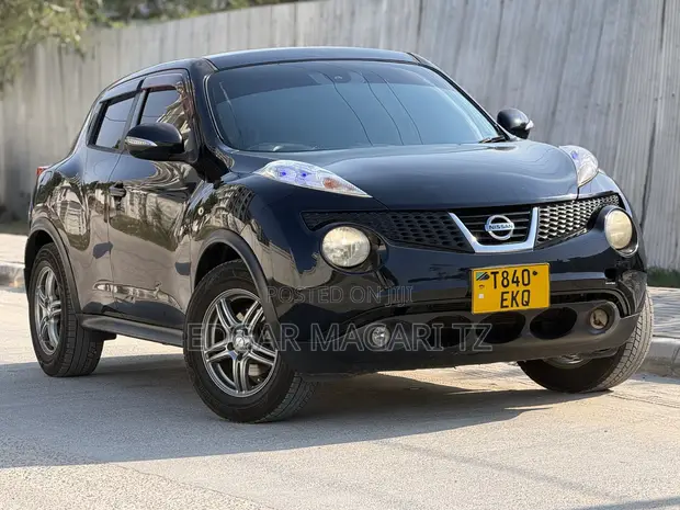 Nissan Juke 2011 Black - 1