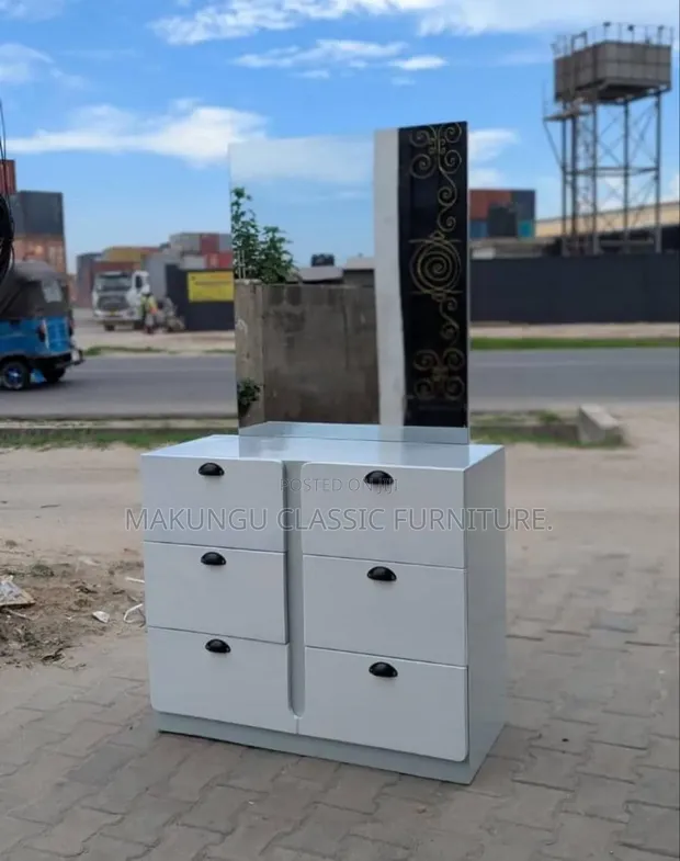 Meza ya Konsoli ya Kisasa na Imara - 1