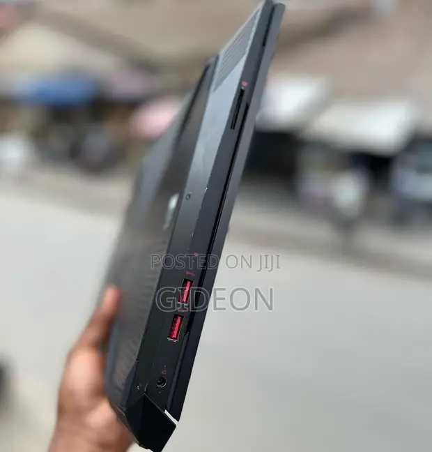 HP Omen 15-ce0xx Gaming Laptop - i7, 16GB RAM, 512GB SSD - 1